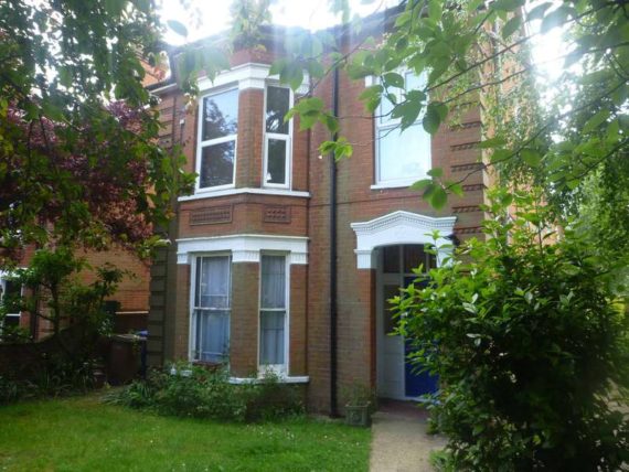 4 Gainsborough Road  Ipswich,...